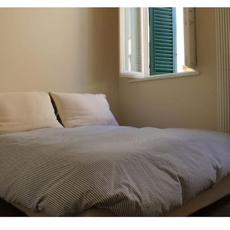 Appartamento Moderno In Centro Storico Lucca Exterior photo