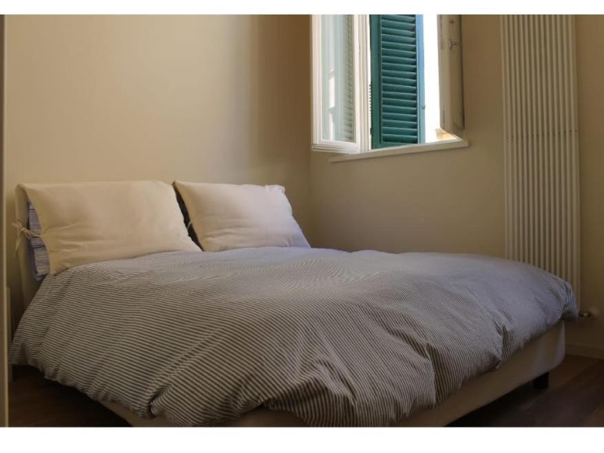 Appartamento Moderno In Centro Storico Lucca Exterior photo